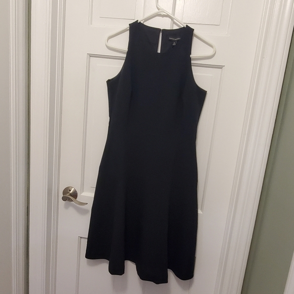 NWT Banana Republic Black Skater Dress, Classic, Formal, Size 6, Retail $118.00 - Picture 9 of 11